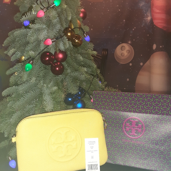 BRAND NEW Tory Burch Statement Logo Wristlet - Picture 8 of 8